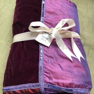 Multi-Purple Velvet Toss Blanket